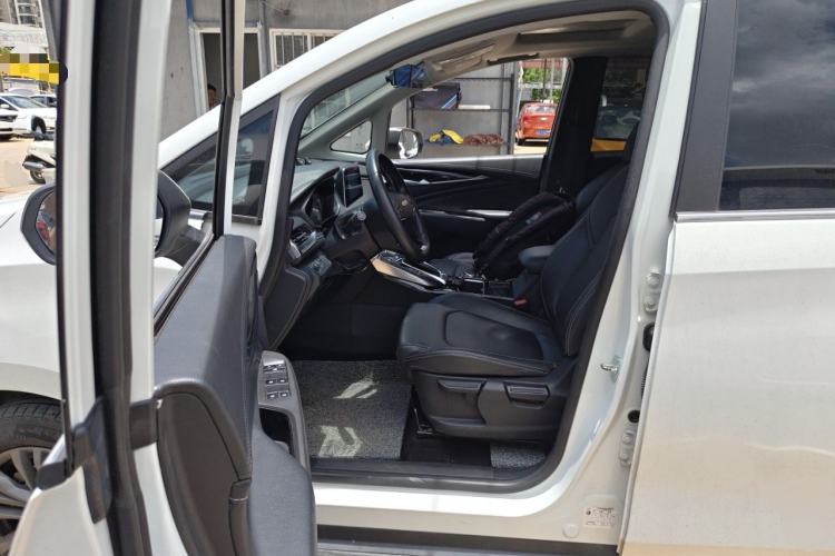 Used SAIC MAXUS G50 2022 1.5T Automatic Comfort Touring B Left Front Seat