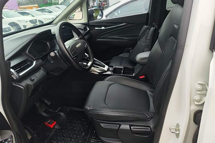 Used SAIC MAXUS G50 2022 1.5T Automatic Comfort Touring B Left Front Seat
