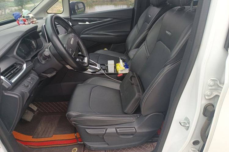 Used SAIC MAXUS G50 2022 1.5T Automatic Comfort Touring B Left Front Seat