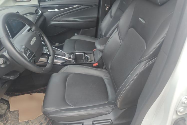 Used SAIC MAXUS G50 2022 1.5T Automatic Comfort Touring B Left Front Seat