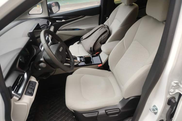 Used SAIC MAXUS G50 2022 1.5T Automatic Comfort Touring A Left Front Seat