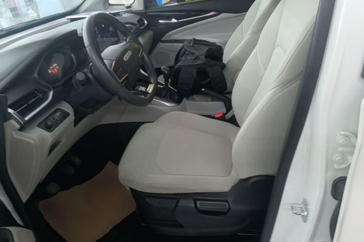 Used SAIC MAXUS G50 2022 1.5T Manual Touring A Left Front Seat