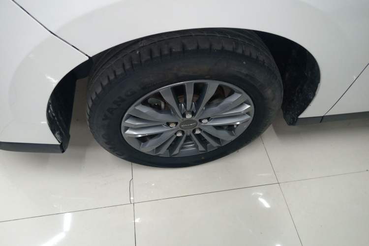 Used SAIC MAXUS G50 2022 1.5T Automatic Comfort Touring A Left Front Wheel Hub