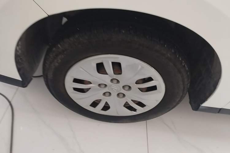 Used SAIC MAXUS G50 2022 1.5T Automatic Comfort Touring A Left Front Wheel Hub