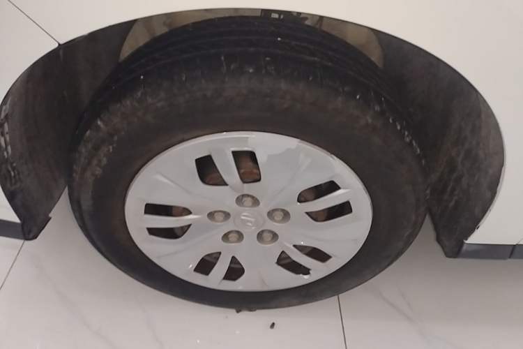 Used SAIC MAXUS G50 2022 1.5T Automatic Comfort Touring A Left Front Wheel Hub