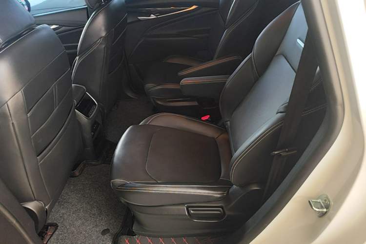 Used SAIC MAXUS G50 2022 1.5T Automatic Comfort Touring B Left Rear Seat