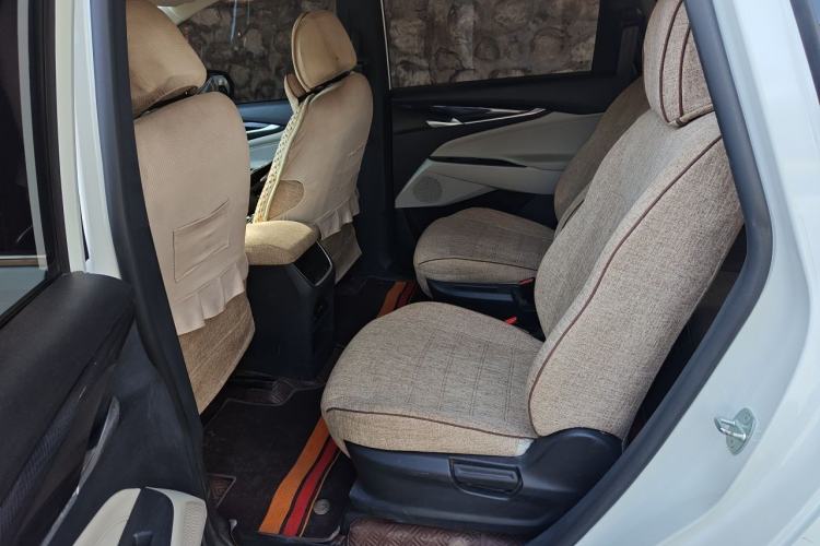 Used SAIC MAXUS G50 2022 1.5T Manual Touring A Left Rear Seat