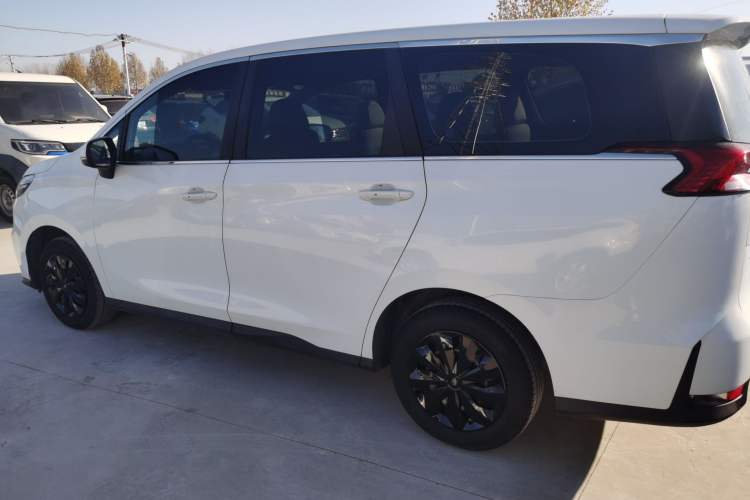 Used SAIC MAXUS G50 2022 1.5T Automatic Comfort Touring A Left Side