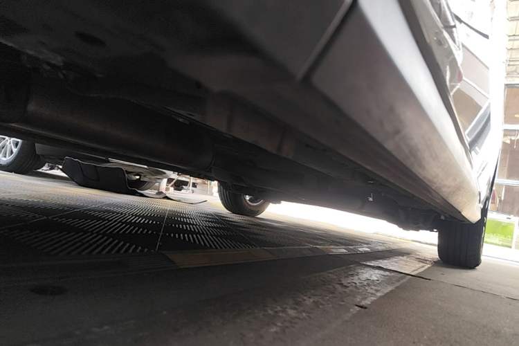 Used SAIC MAXUS G50 2022 1.5T Automatic Comfort Touring B Left Side Sill