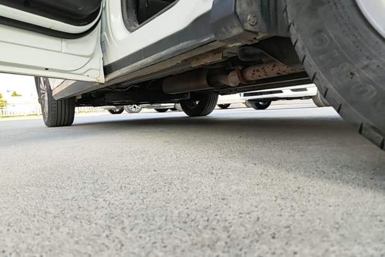 Used SAIC MAXUS G50 2022 1.5T Automatic Comfort Touring B Left Side Sill