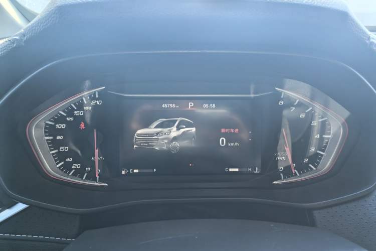 Used SAIC MAXUS G50 2022 1.5T Automatic Comfort Touring B Odometer Close Up