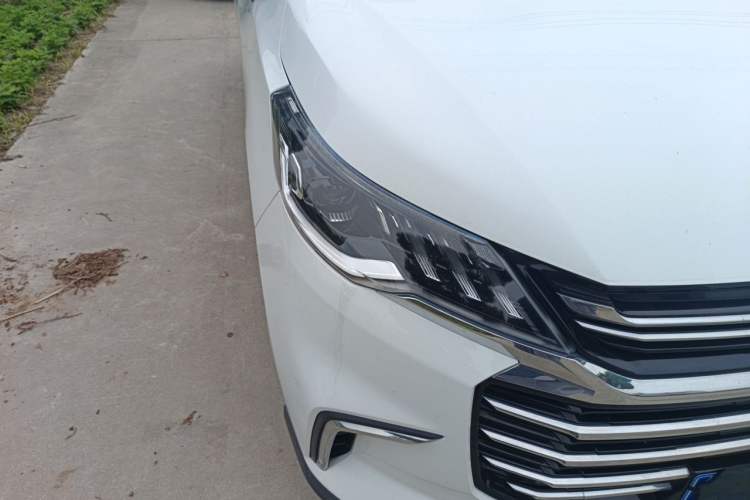 Used SAIC MAXUS G50 2022 1.5T Automatic Comfort Touring B Right Front Headlight