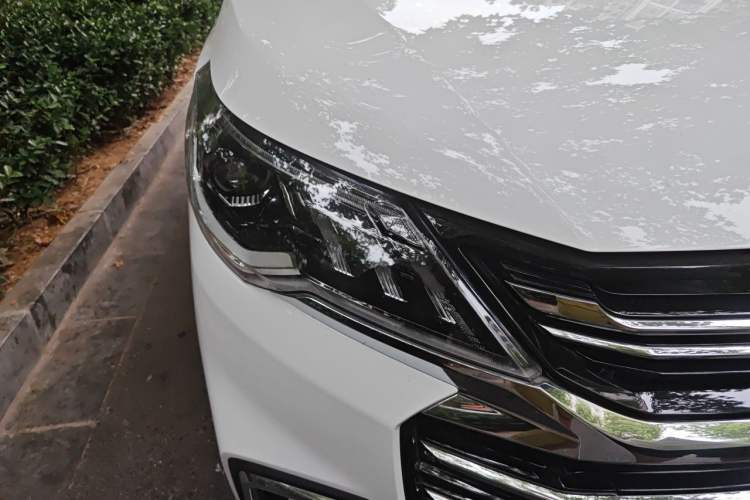 Used SAIC MAXUS G50 2022 1.5T Automatic Comfort Touring B Right Front Headlight