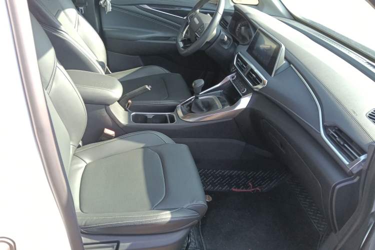 Used SAIC MAXUS G50 2022 1.5T Manual Comfort B Right Front Seat