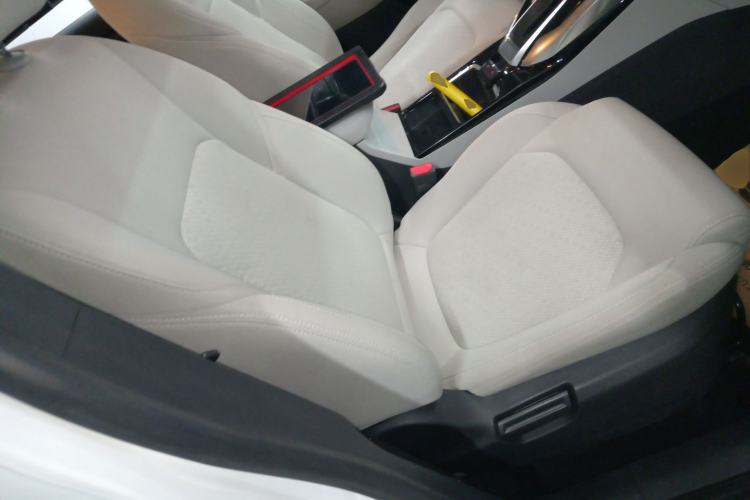 Used SAIC MAXUS G50 2022 1.5T Automatic Comfort Touring A Right Front Seat