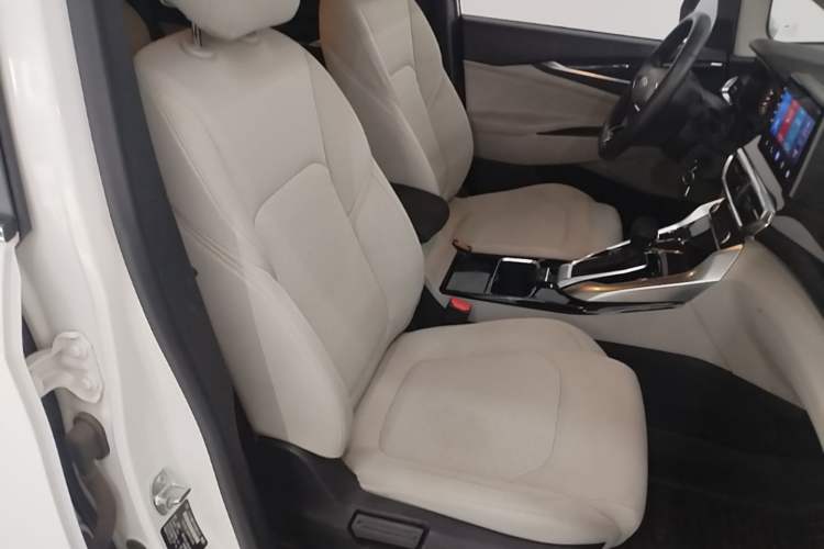 Used SAIC MAXUS G50 2022 1.5T Automatic Comfort Touring A Right Front Seat
