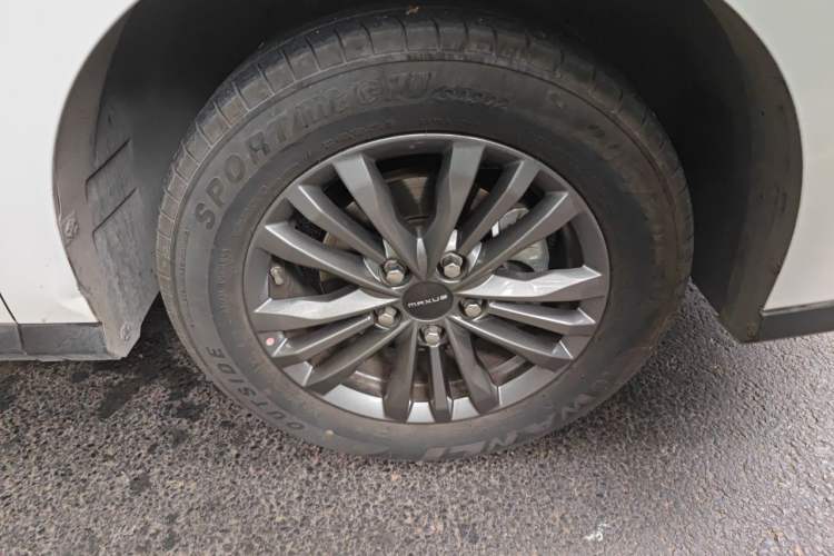 Used SAIC MAXUS G50 2022 1.5T Automatic Comfort Touring B Right Front Wheel Hub