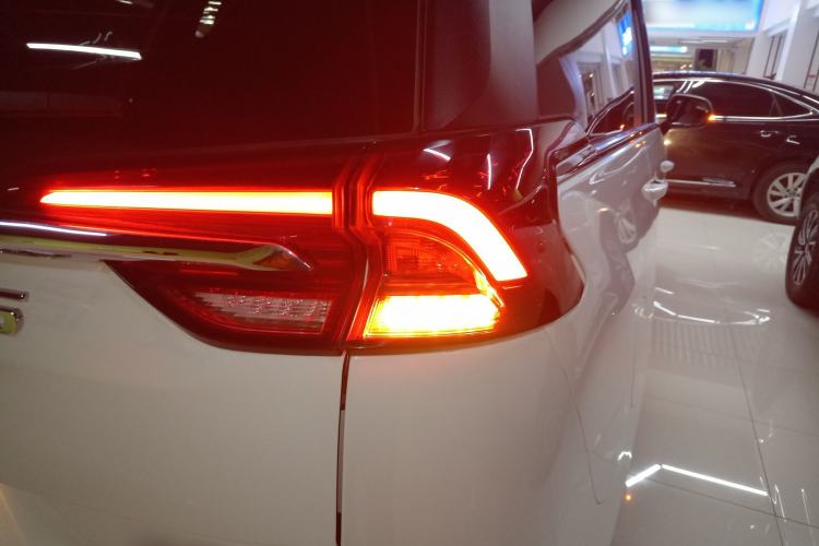 Used SAIC MAXUS G50 2022 1.5T Automatic Comfort Touring A Right Rear Taillight