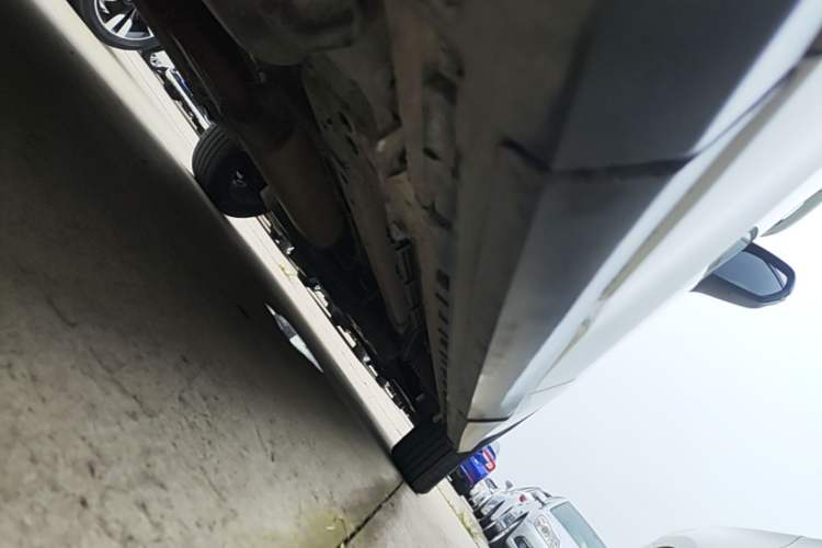 Used SAIC MAXUS G50 2022 1.5T Automatic Comfort Touring B Right Side Sill