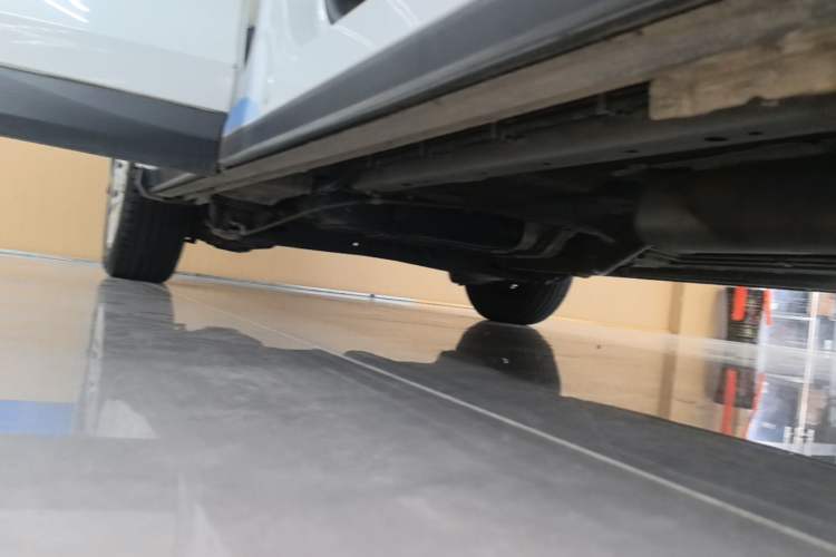 Used SAIC MAXUS G50 2022 1.5T Manual Touring A Right Side Sill