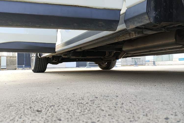 Used SAIC MAXUS G50 2022 1.5T Automatic Comfort Touring B Right Side Sill