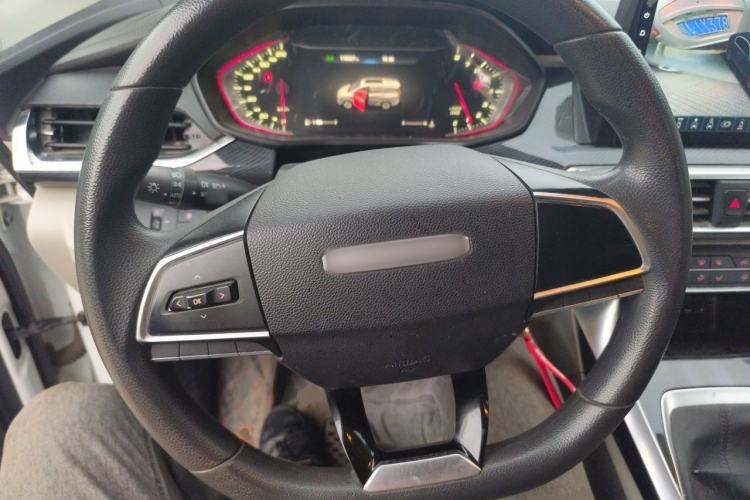 Used SAIC MAXUS G50 2022 1.5T Manual Touring A Steering Wheel