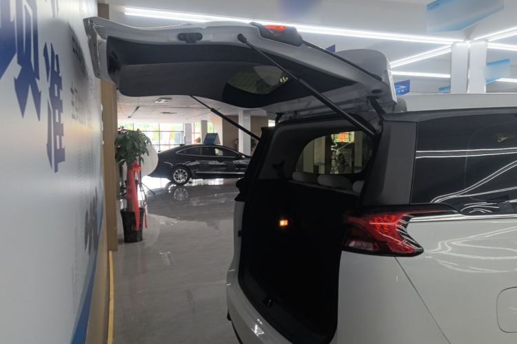 Used SAIC MAXUS G50 2022 1.5T Manual Touring A Trunk