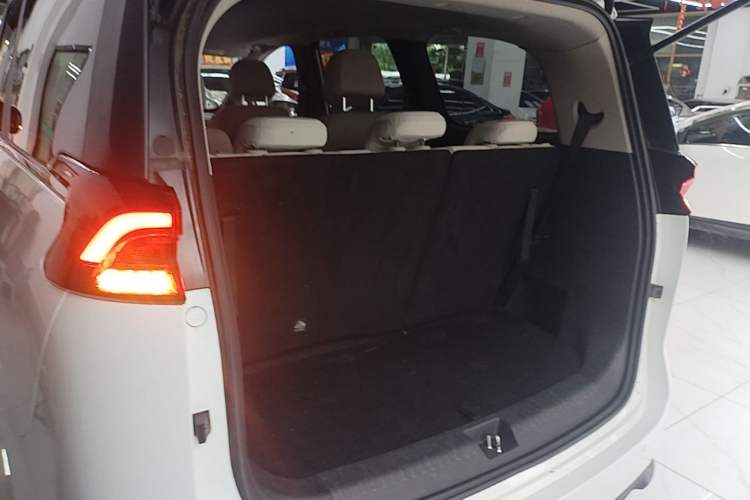 Used SAIC MAXUS G50 2022 1.5T Automatic Comfort Touring A Trunk