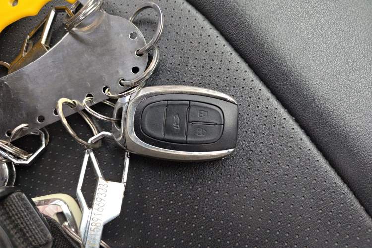 Used SAIC MAXUS G50 2022 1.5T Automatic Comfort Touring B Vehicle Key