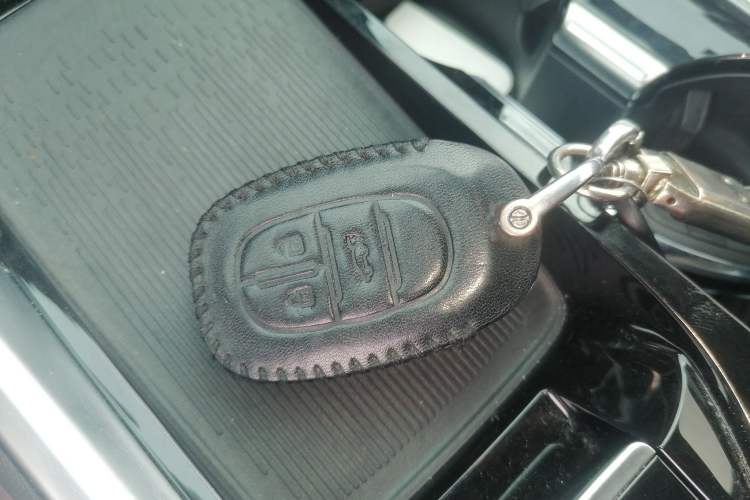 Used SAIC MAXUS G50 2022 1.5T Automatic Comfort Touring B Vehicle Key