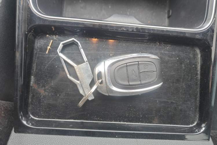 Used SAIC MAXUS G50 2022 1.5T Automatic Comfort Touring B Vehicle Key
