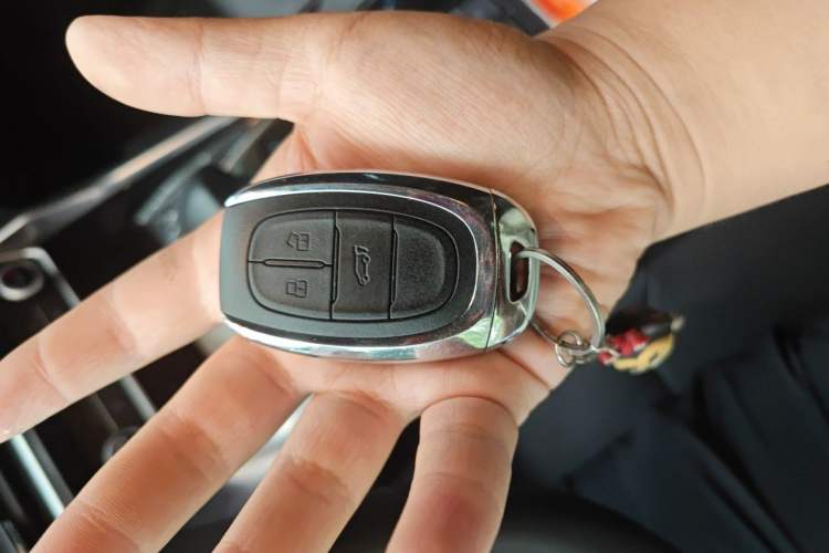 Used SAIC MAXUS G50 2022 1.5T Automatic Comfort Touring B Vehicle Key