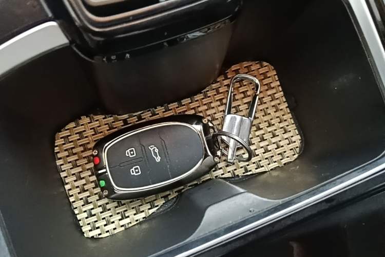Used SAIC MAXUS G50 2022 1.5T Automatic Comfort Touring B Vehicle Key