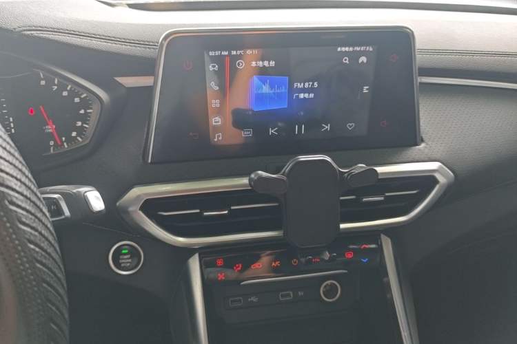 Used SAIC MAXUS G50 2023 PLUS 1.5T Happiness-Recommended Automatic Start Edition Audio And AC Panel