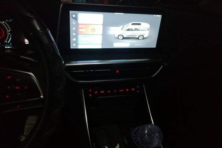 Used SAIC MAXUS G50 2023 PLUS 1.5T Happiness-Recommended Automatic Cruise Version Audio And AC Panel