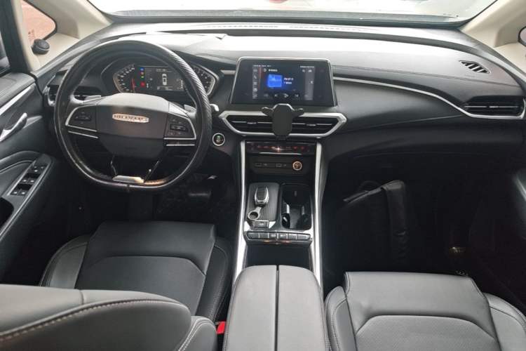 Used SAIC MAXUS G50 2023 PLUS 1.5T Happiness-Recommended Automatic Start Edition Center Console