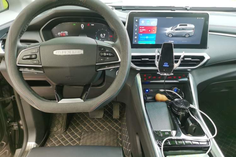 Used SAIC MAXUS G50 2023 PLUS 1.5T Happiness-Recommended Automatic Cruise Version Center Console