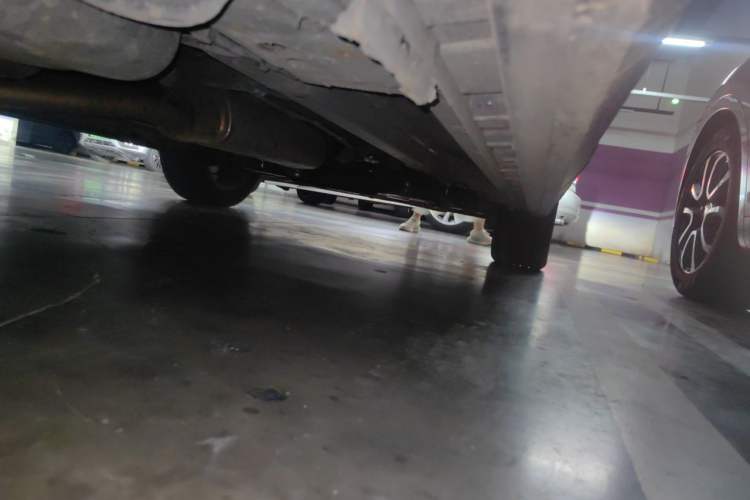 Used SAIC MAXUS G50 2023 PLUS 1.5T Happiness-Recommended Automatic Escort Edition Chassis Rear Right