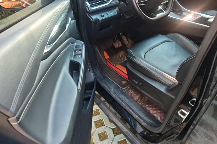 Used SAIC MAXUS G50 2023 PLUS 1.5T Happiness-Recommended Automatic Escort Edition Driver Seat