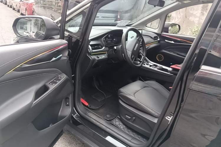 Used SAIC MAXUS G50 2023 PLUS 1.5T Happiness-Recommended Automatic Escort Edition Driver Seat