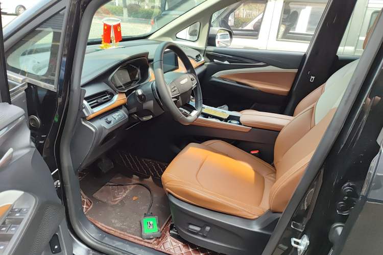 Used SAIC MAXUS G50 2023 PLUS 1.5T Happiness-Recommended Automatic Start Edition Driver Seat