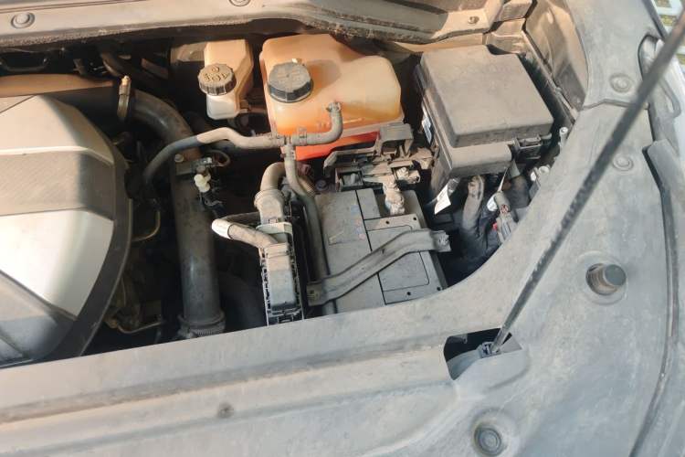 Used SAIC MAXUS G50 2023 PLUS 1.5T Happiness-Recommended Automatic Escort Edition Engine Bay Left