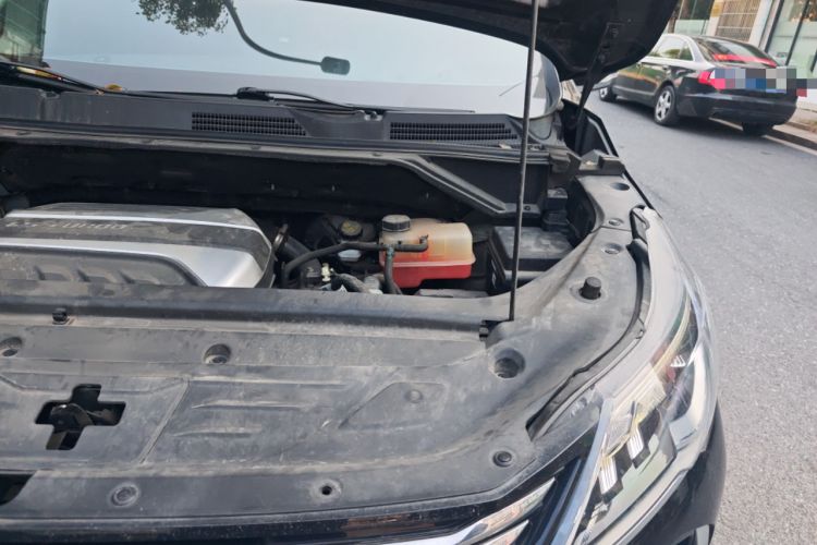 Used SAIC MAXUS G50 2023 PLUS 1.5T Happiness-Recommended Automatic Start Edition Engine Bay Left