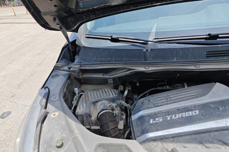 Used SAIC MAXUS G50 2023 1.5T Manual Comfort A Engine Bay Right