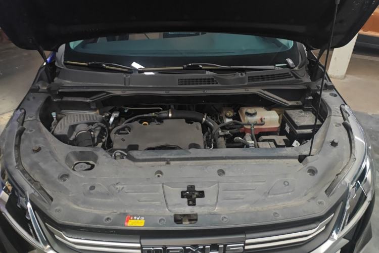 Used SAIC MAXUS G50 2023 1.5T Manual Comfort A Engine Bay