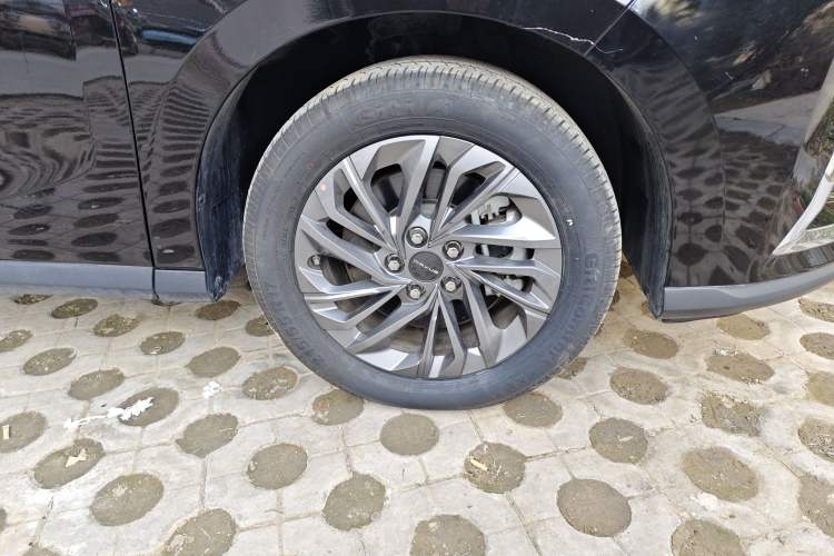 Used SAIC MAXUS G50 2023 PLUS 1.5T Automatic Escort Edition Exterior 4