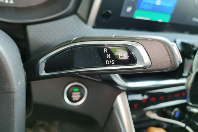 Used SAIC MAXUS G50 2023 PLUS 1.5T Happiness-Recommended Automatic Cruise Version Gear Lever