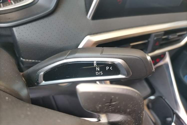 Used SAIC MAXUS G50 2023 PLUS 1.5T Happiness-Recommended Automatic Start Edition Gear Lever