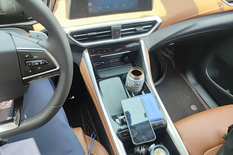 Used SAIC MAXUS G50 2023 PLUS 1.5T Happiness-Recommended Automatic Start Edition Gear Lever