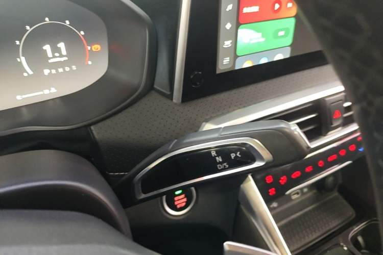 Used SAIC MAXUS G50 2023 PLUS 1.5T Happiness-Recommended Automatic Escort Edition Gear Lever